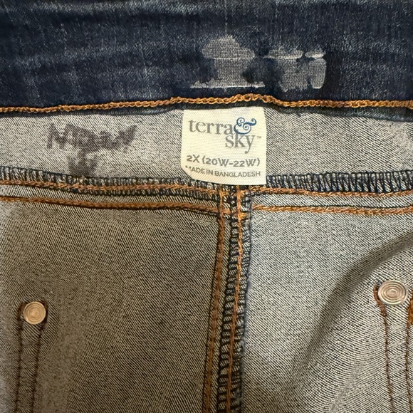 Terra & Sky Dark Blue Jean Shorts - Picture 5 of 6